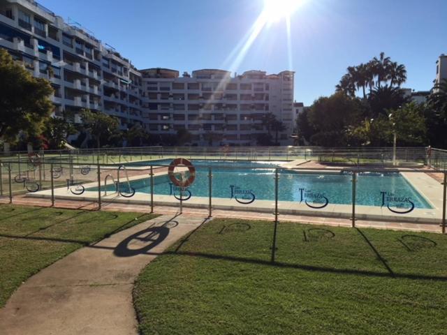 Large And Elegant In Puerto Banus With Pools And Paddle Apartman Marbella Kültér fotó