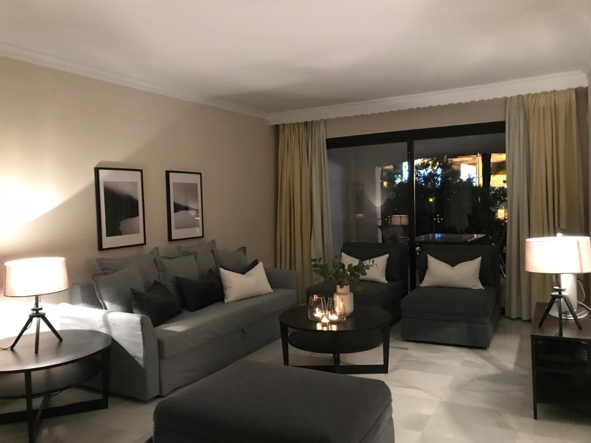 Large And Elegant In Puerto Banus With Pools And Paddle Apartman Marbella Kültér fotó