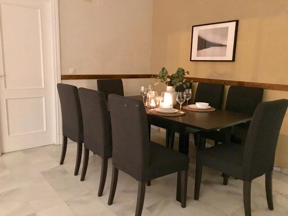 Large And Elegant In Puerto Banus With Pools And Paddle Apartman Marbella Kültér fotó